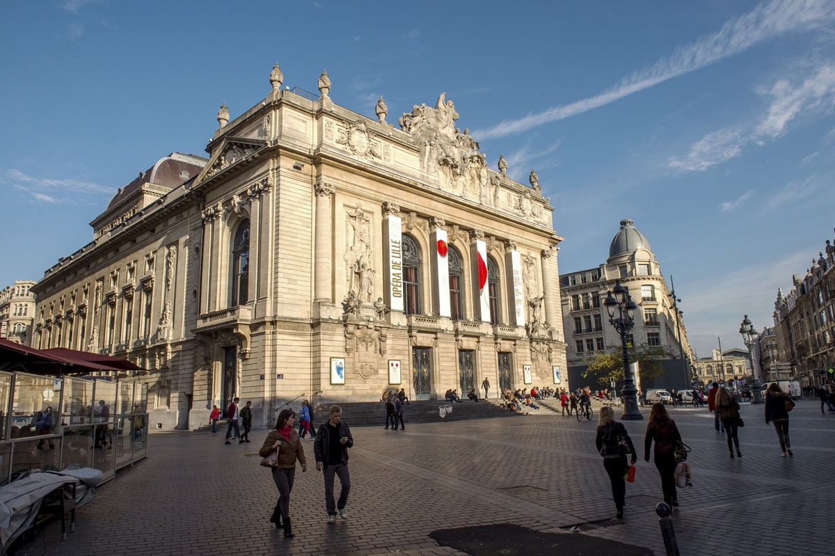 https://mdw-travel-data-us-east-1.s3.amazonaws.com/img/country/France/Lille-Opera/img_01.jpg