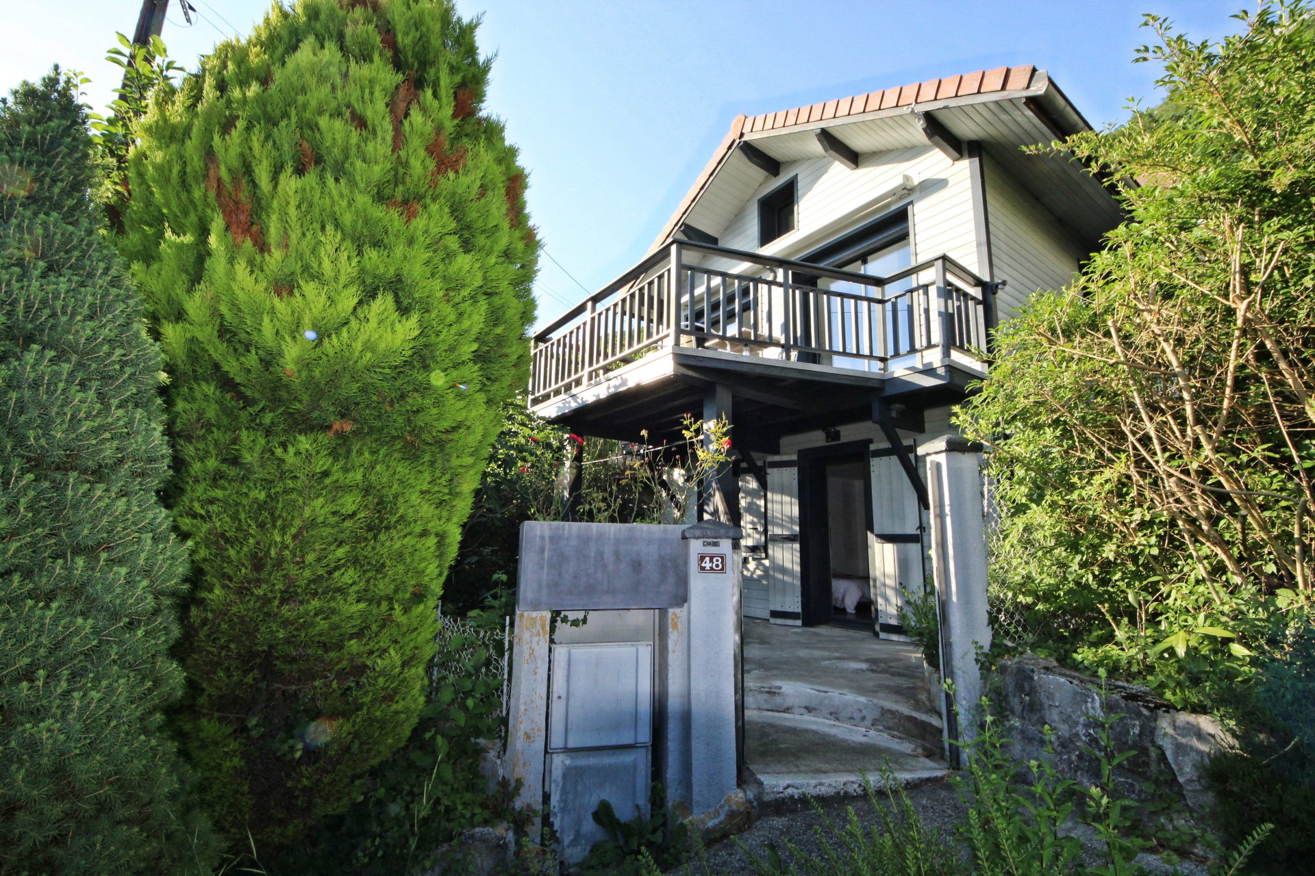 https://mdw-travel-data-us-east-1.s3.amazonaws.com/img/country/France/Maison-de-la-Nature-Veyrier-du-Lac/img_02.jpg