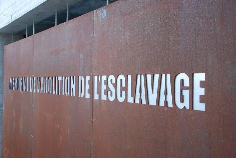 https://mdw-travel-data-us-east-1.s3.amazonaws.com/img/country/France/Memorial-to-the-Abolition-of-Slavery/img_02.jpg