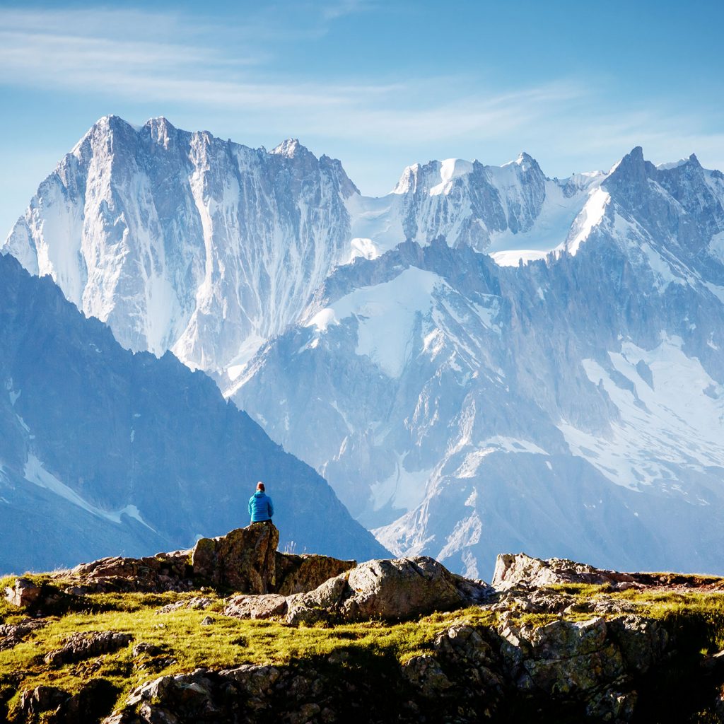 https://mdw-travel-data-us-east-1.s3.amazonaws.com/img/country/France/Mont-Blanc/img_00.jpg
