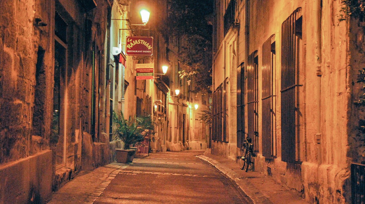 https://mdw-travel-data-us-east-1.s3.amazonaws.com/img/country/France/Montpellier-Old-Town/img_01.jpg
