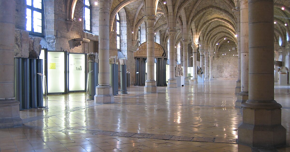 https://mdw-travel-data-us-east-1.s3.amazonaws.com/img/country/France/Musee-Archeologique-de-Dijon/img_01.jpg
