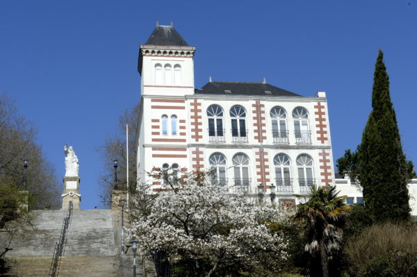 https://mdw-travel-data-us-east-1.s3.amazonaws.com/img/country/France/Musee-Jules-Verne/img_03.jpg