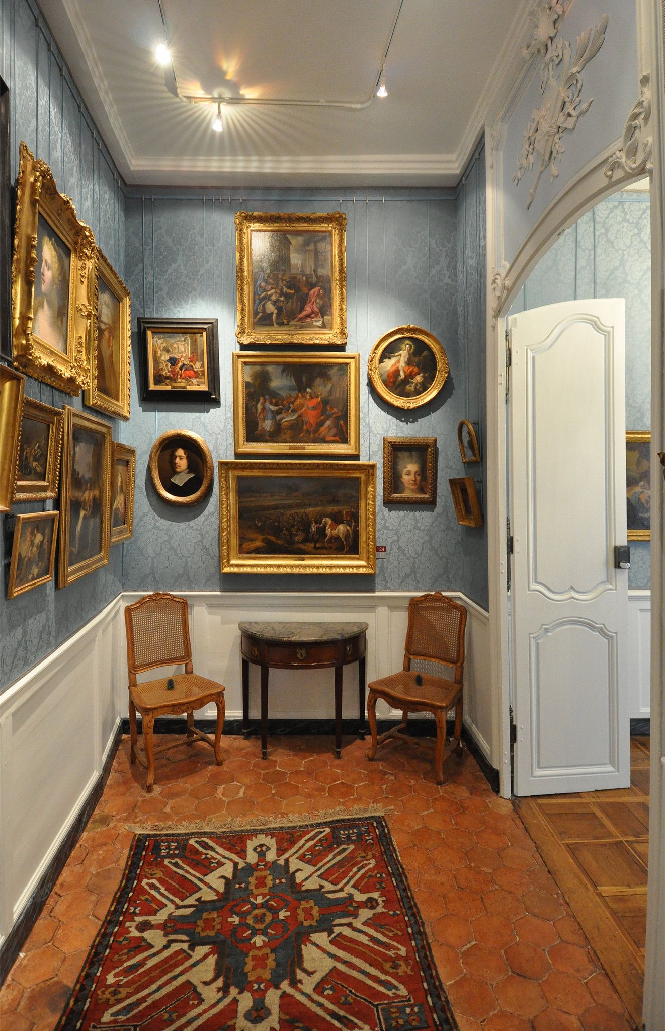 https://mdw-travel-data-us-east-1.s3.amazonaws.com/img/country/France/Musee-Magnin/img_04.jpg