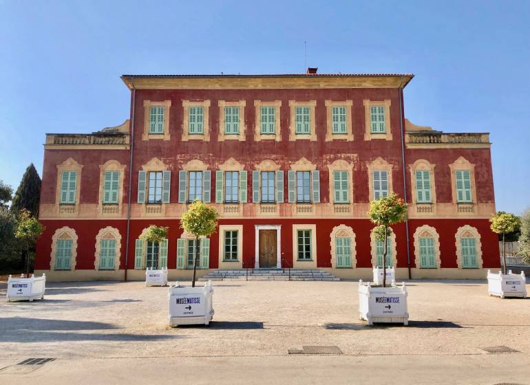https://mdw-travel-data-us-east-1.s3.amazonaws.com/img/country/France/Musee-Matisse/img_02.jpg