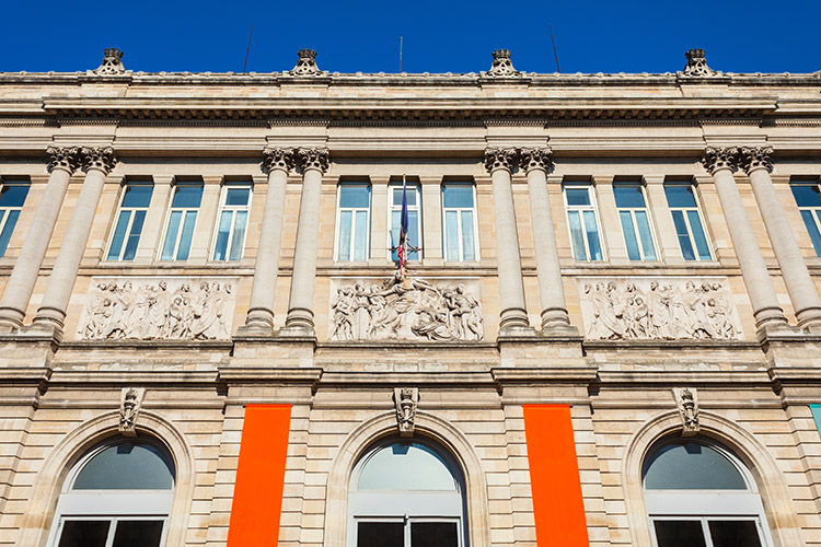https://mdw-travel-data-us-east-1.s3.amazonaws.com/img/country/France/Musee-dAquitaine/img_01.jpg