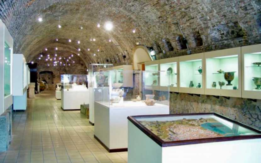 https://mdw-travel-data-us-east-1.s3.amazonaws.com/img/country/France/Musee-dArcheologie-Mediterraneenne/img_01.jpg