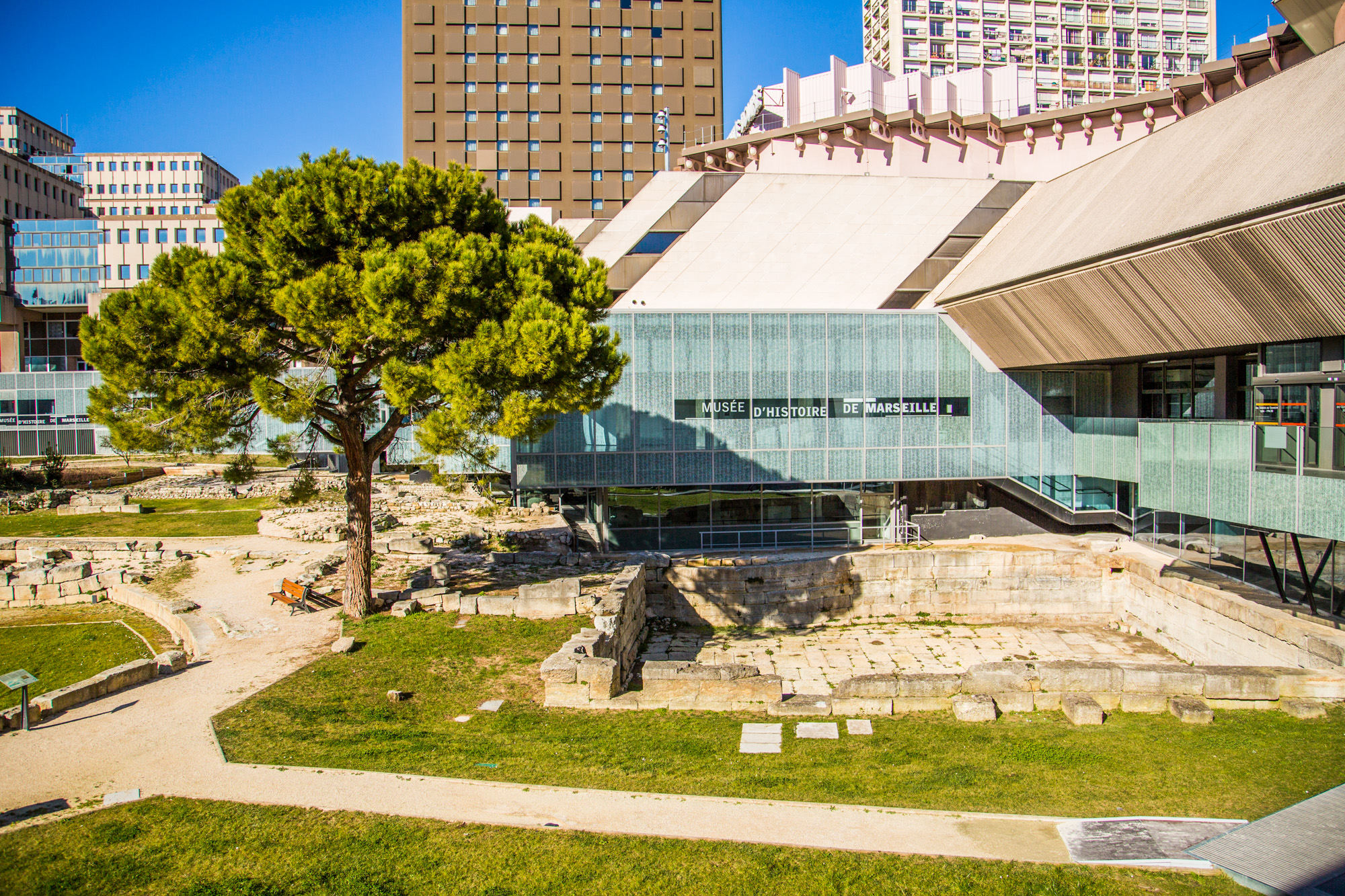 https://mdw-travel-data-us-east-1.s3.amazonaws.com/img/country/France/Musee-dHistoire-de-Marseille/img_01.jpg