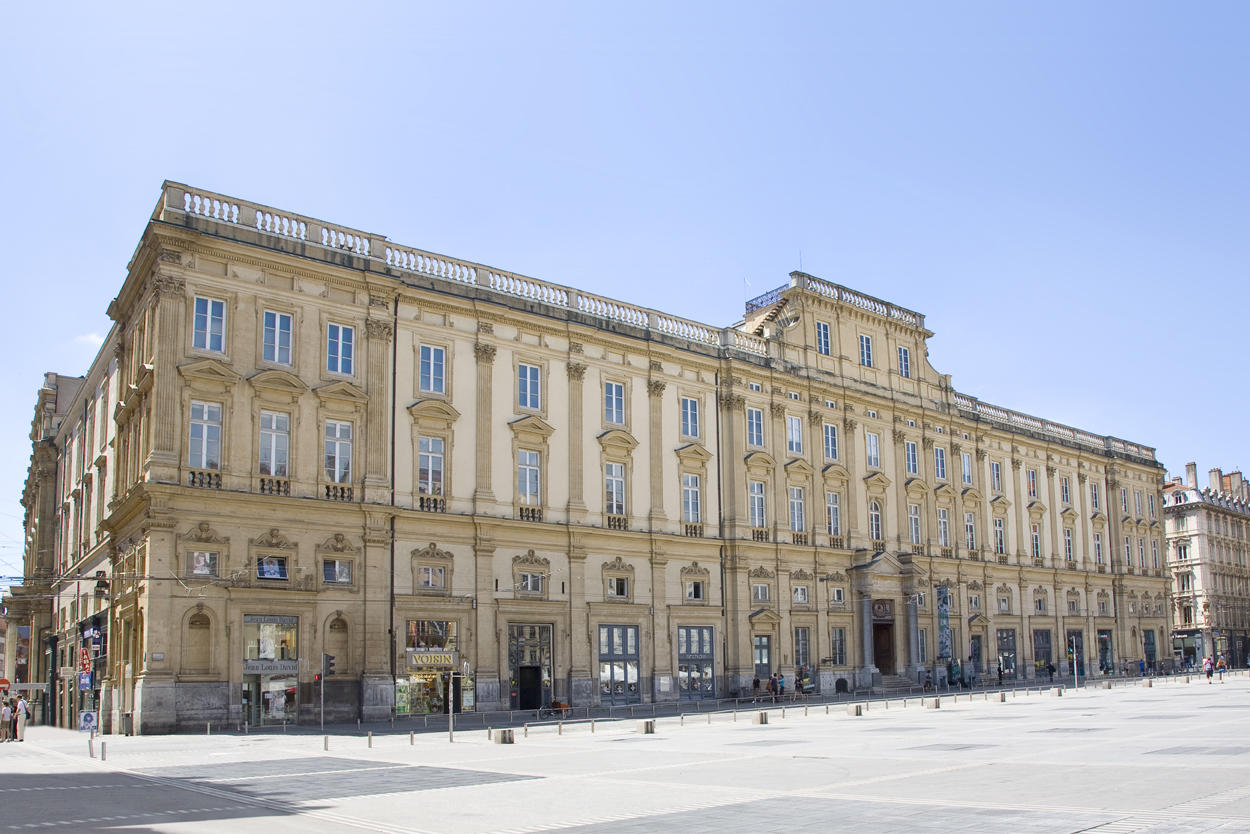 https://mdw-travel-data-us-east-1.s3.amazonaws.com/img/country/France/Musee-des-Beaux-Arts-de-Lyon/img_00.jpg