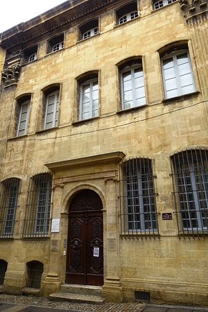 https://mdw-travel-data-us-east-1.s3.amazonaws.com/img/country/France/Musee-du-Vieil-Aix/img_00.jpg