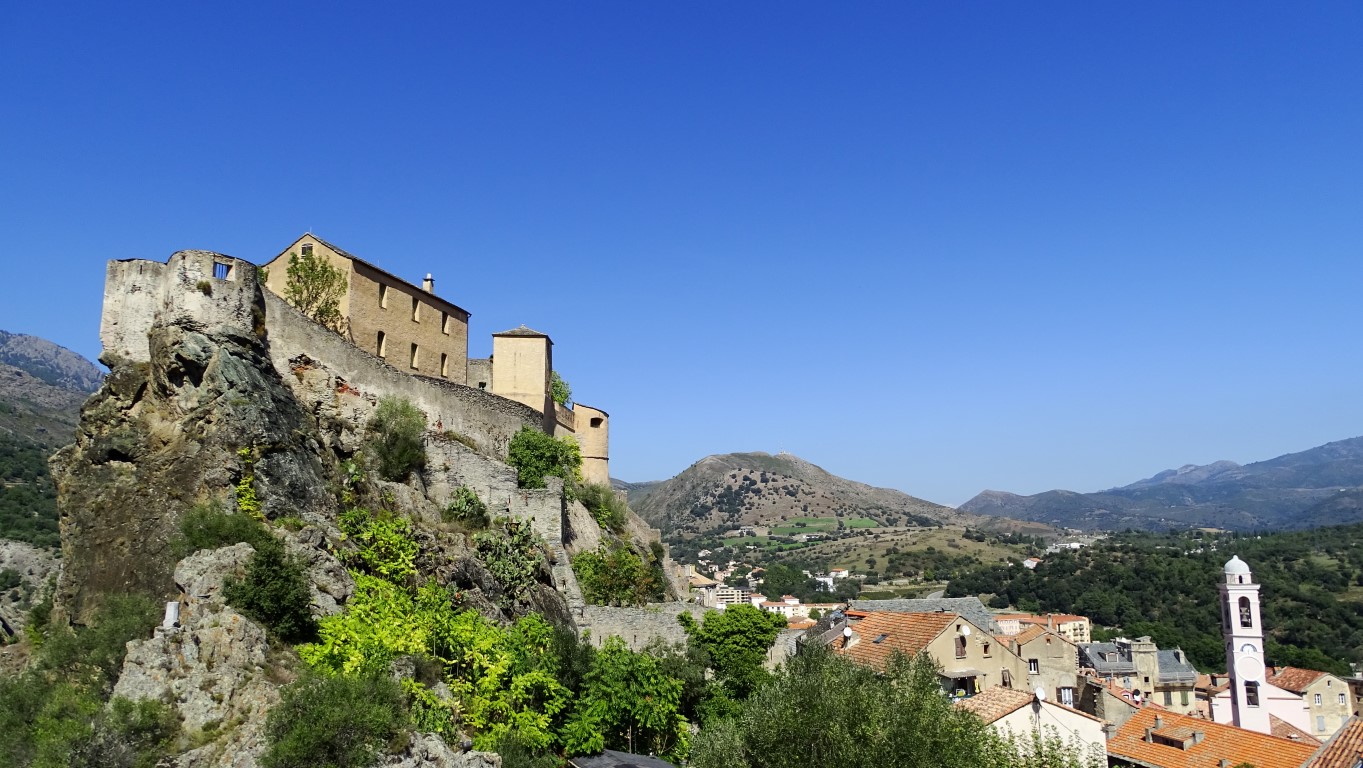 https://mdw-travel-data-us-east-1.s3.amazonaws.com/img/country/France/Museu-di-a-Corsica/img_01.jpg