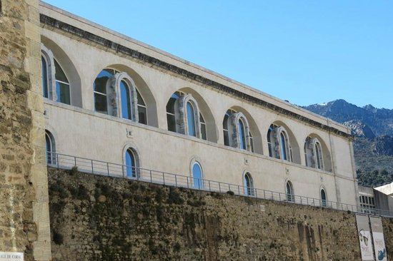 https://mdw-travel-data-us-east-1.s3.amazonaws.com/img/country/France/Museu-di-a-Corsica/img_03.jpg