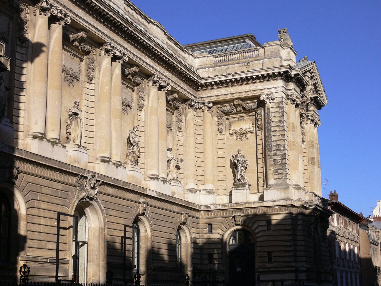 https://mdw-travel-data-us-east-1.s3.amazonaws.com/img/country/France/Museum-of-Fine-Arts-of-Nantes/img_00.jpg