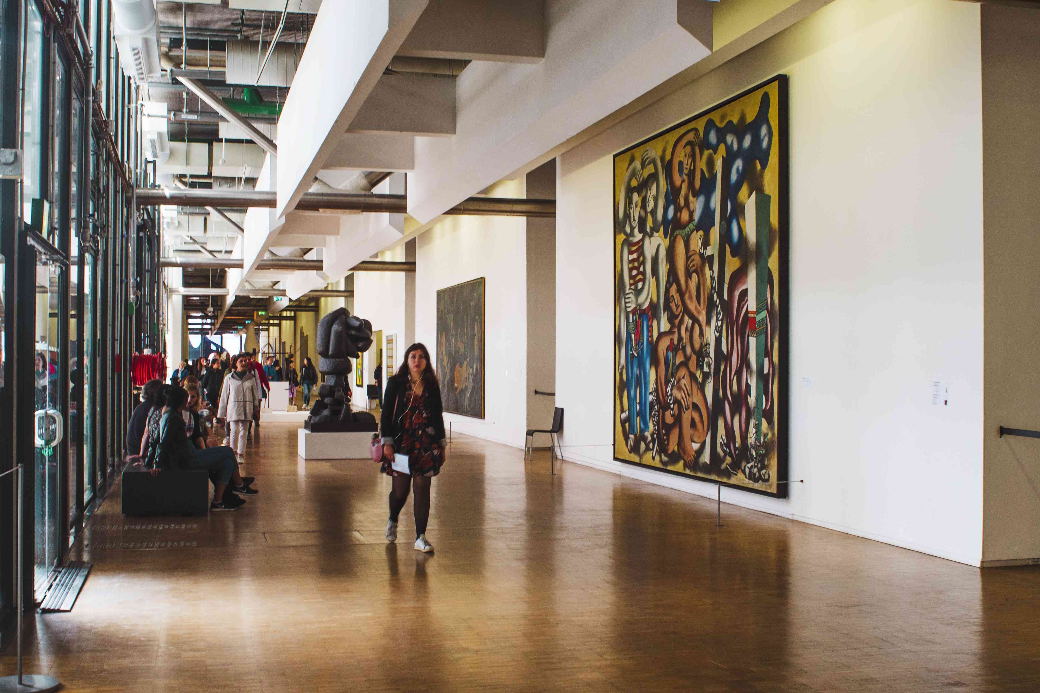 https://mdw-travel-data-us-east-1.s3.amazonaws.com/img/country/France/Museum-of-Modern-and-Contemporary-Art/img_03.jpg