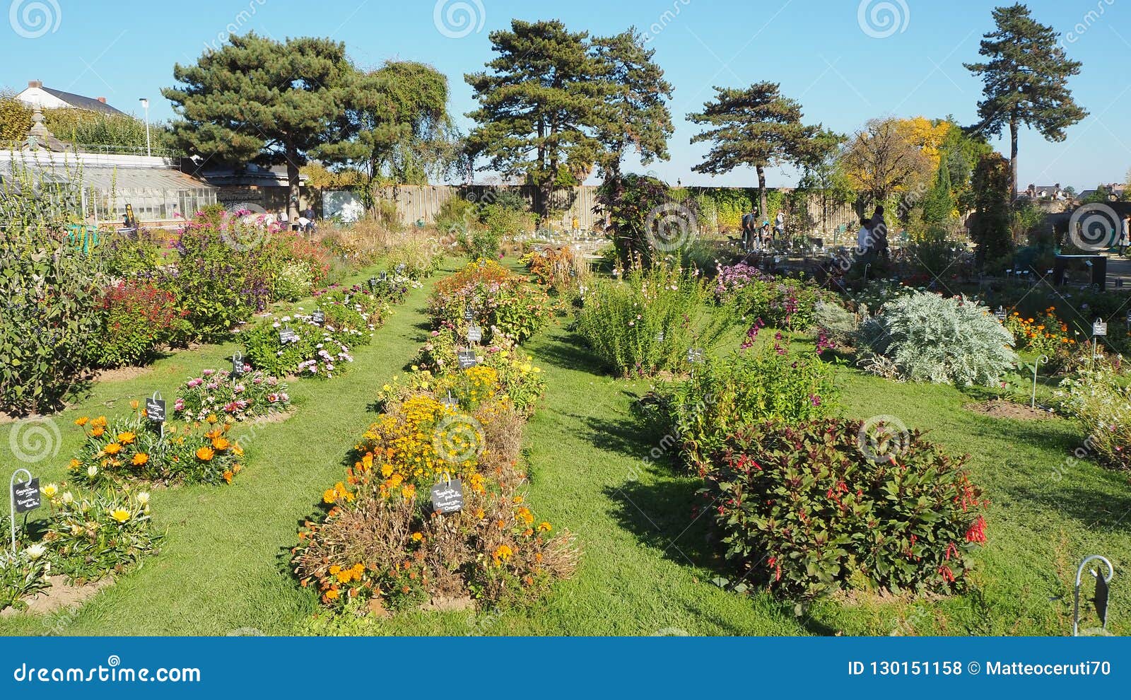 https://mdw-travel-data-us-east-1.s3.amazonaws.com/img/country/France/Nantes-Botanical-Garden/img_03.jpg
