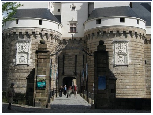 https://mdw-travel-data-us-east-1.s3.amazonaws.com/img/country/France/Nantes-History-Museum/img_03.jpg