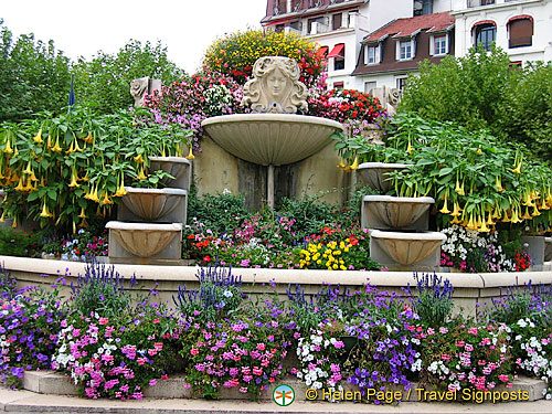 https://mdw-travel-data-us-east-1.s3.amazonaws.com/img/country/France/Nautical-Club-Aix-les-Bains/img_02.jpg