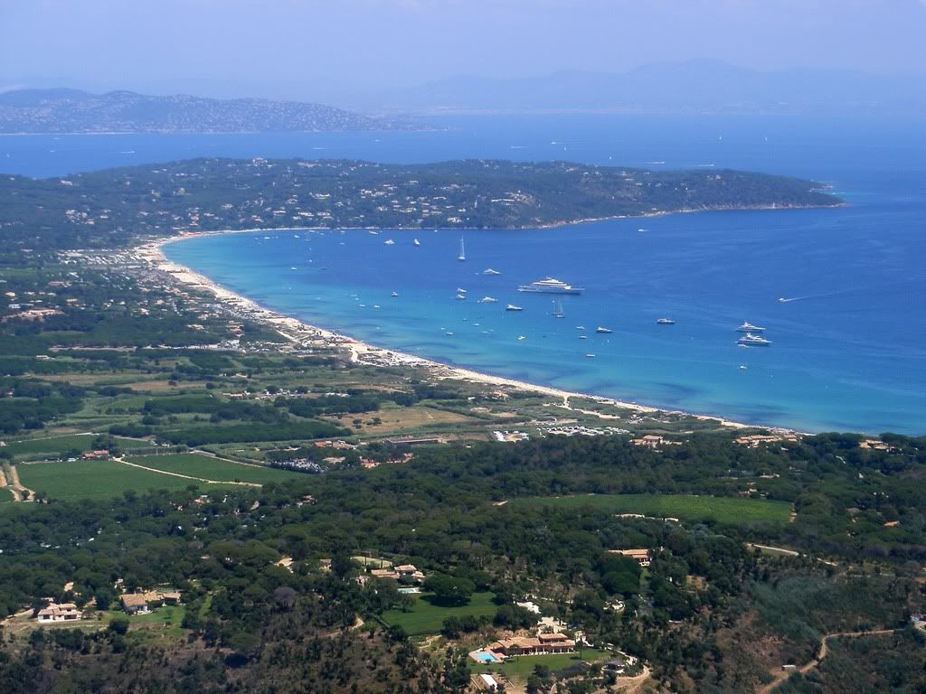 https://mdw-travel-data-us-east-1.s3.amazonaws.com/img/country/France/Neptune-Plage/img_03.jpg