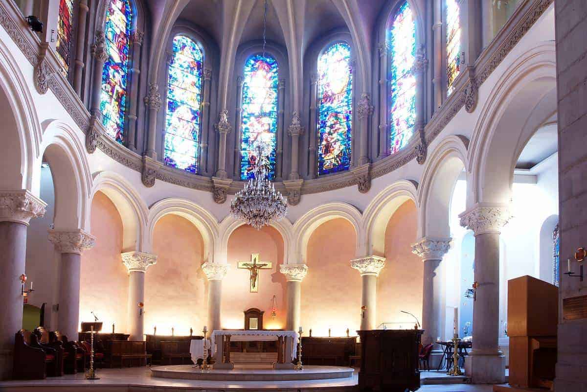 https://mdw-travel-data-us-east-1.s3.amazonaws.com/img/country/France/Notre-Dame-de-Bon-Voyage/img_00.jpg