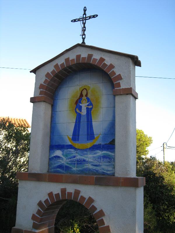 https://mdw-travel-data-us-east-1.s3.amazonaws.com/img/country/France/Notre-Dame-de-lEsperance/img_02.jpg