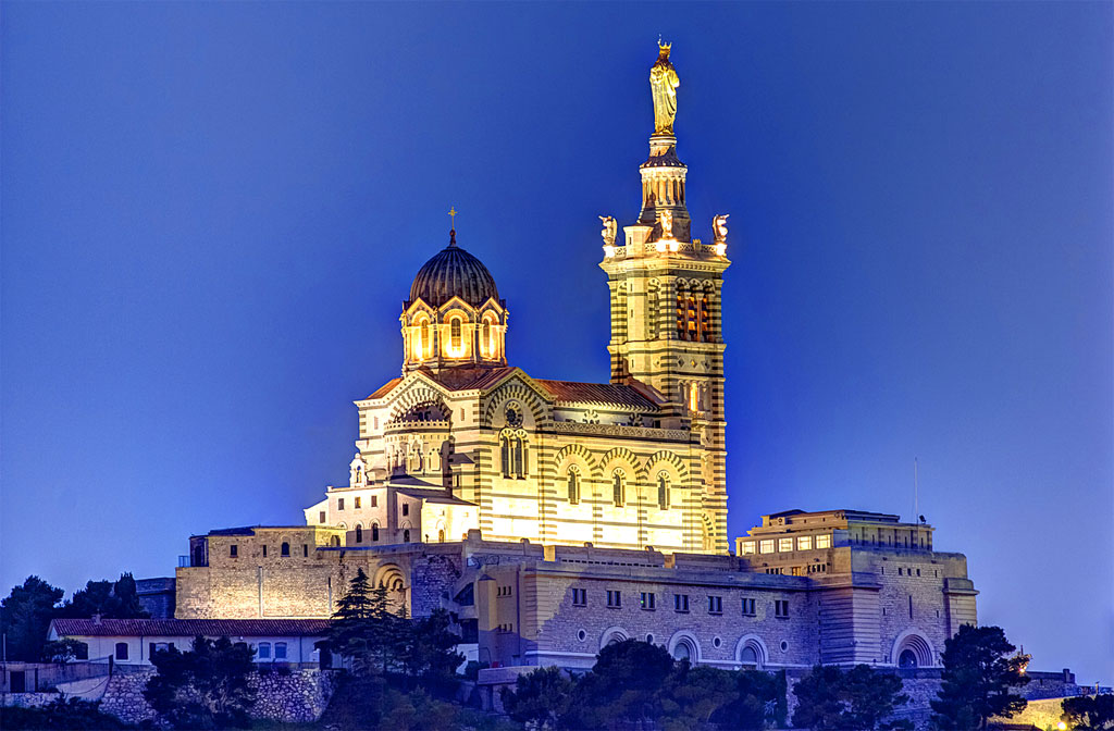 https://mdw-travel-data-us-east-1.s3.amazonaws.com/img/country/France/Notre-Dame-de-la-Garde/img_00.jpg