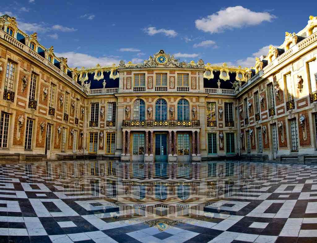 https://mdw-travel-data-us-east-1.s3.amazonaws.com/img/country/France/Palace-of-Versailles/img_02.jpg