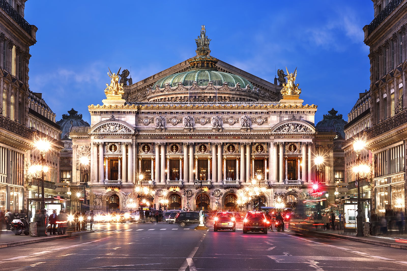 https://mdw-travel-data-us-east-1.s3.amazonaws.com/img/country/France/Palais-Garnier/img_02.jpg