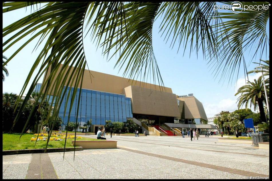 https://mdw-travel-data-us-east-1.s3.amazonaws.com/img/country/France/Palais-des-Festivals-et-des-Congres/img_05.jpg
