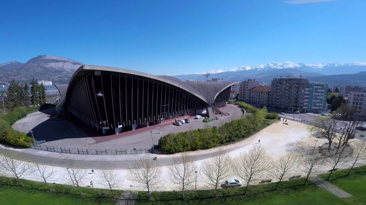 https://mdw-travel-data-us-east-1.s3.amazonaws.com/img/country/France/Palais-des-Sports-de-Grenoble/img_03.jpg