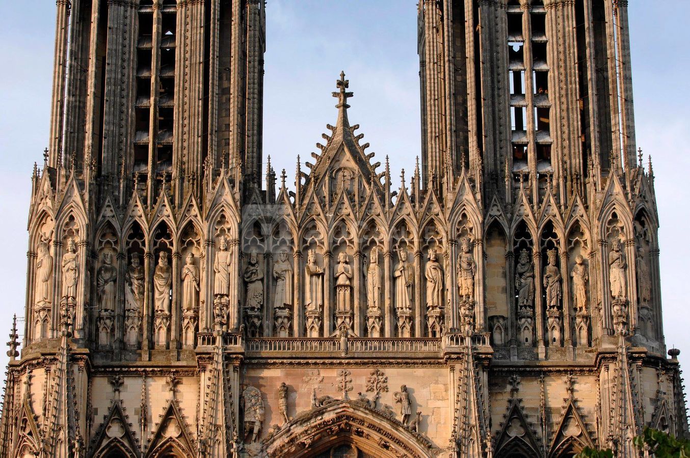 https://mdw-travel-data-us-east-1.s3.amazonaws.com/img/country/France/Palais-du-Tau/img_02.jpg