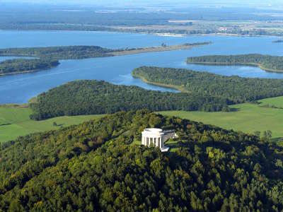 https://mdw-travel-data-us-east-1.s3.amazonaws.com/img/country/France/Parc-Naturel-Regional-de-Lorraine/img_01.jpg