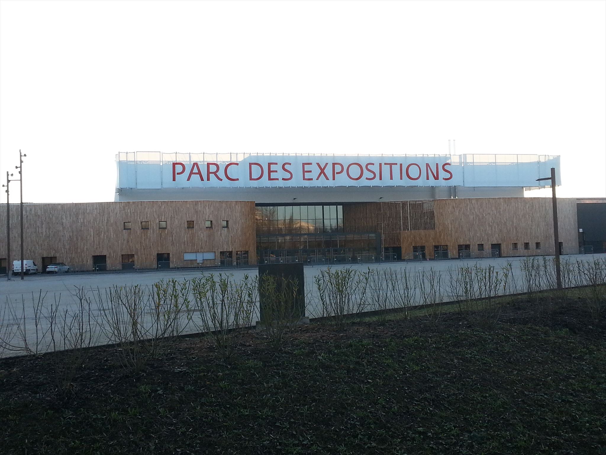 https://mdw-travel-data-us-east-1.s3.amazonaws.com/img/country/France/Parc-des-Expositions/img_02.jpg