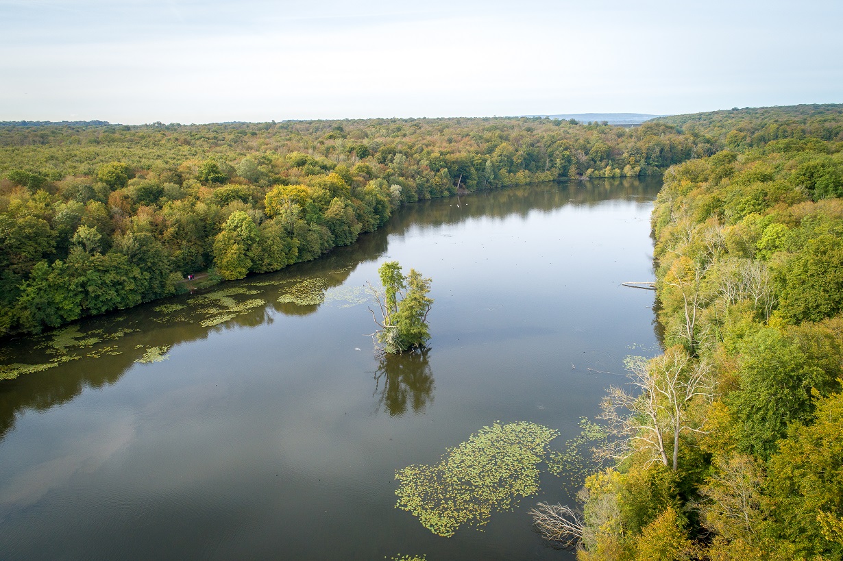 https://mdw-travel-data-us-east-1.s3.amazonaws.com/img/country/France/Parc-naturel-regional-Oise-Pays-de-France/img_02.jpg