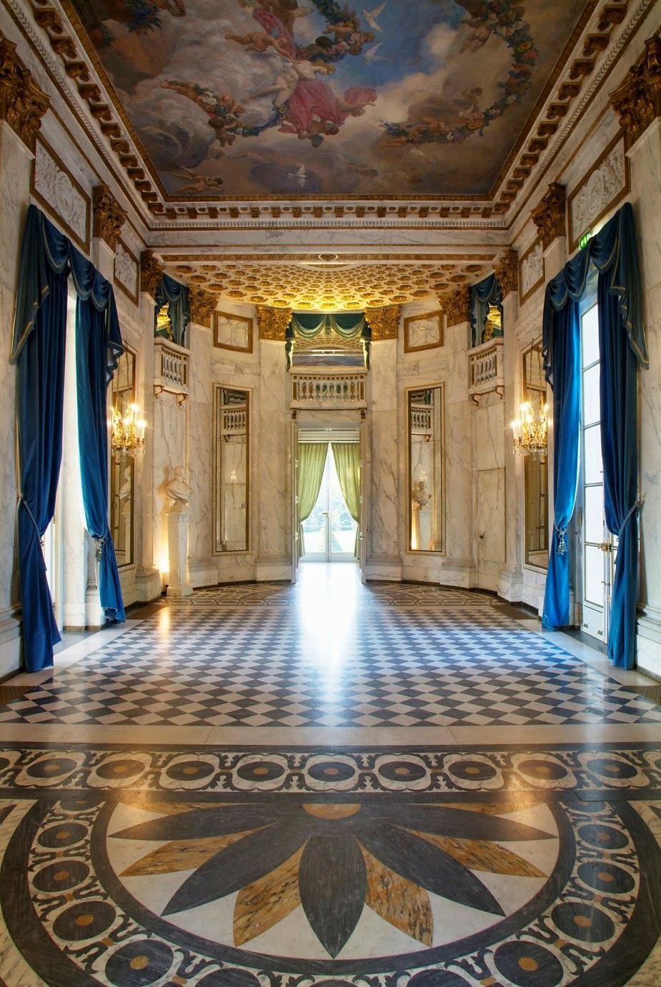https://mdw-travel-data-us-east-1.s3.amazonaws.com/img/country/France/Pavillon-de-Musique-de-la-Torse/img_01.jpg
