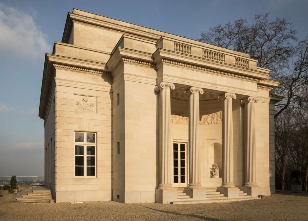 https://mdw-travel-data-us-east-1.s3.amazonaws.com/img/country/France/Pavillon-de-Musique-de-la-Torse/img_03.jpg