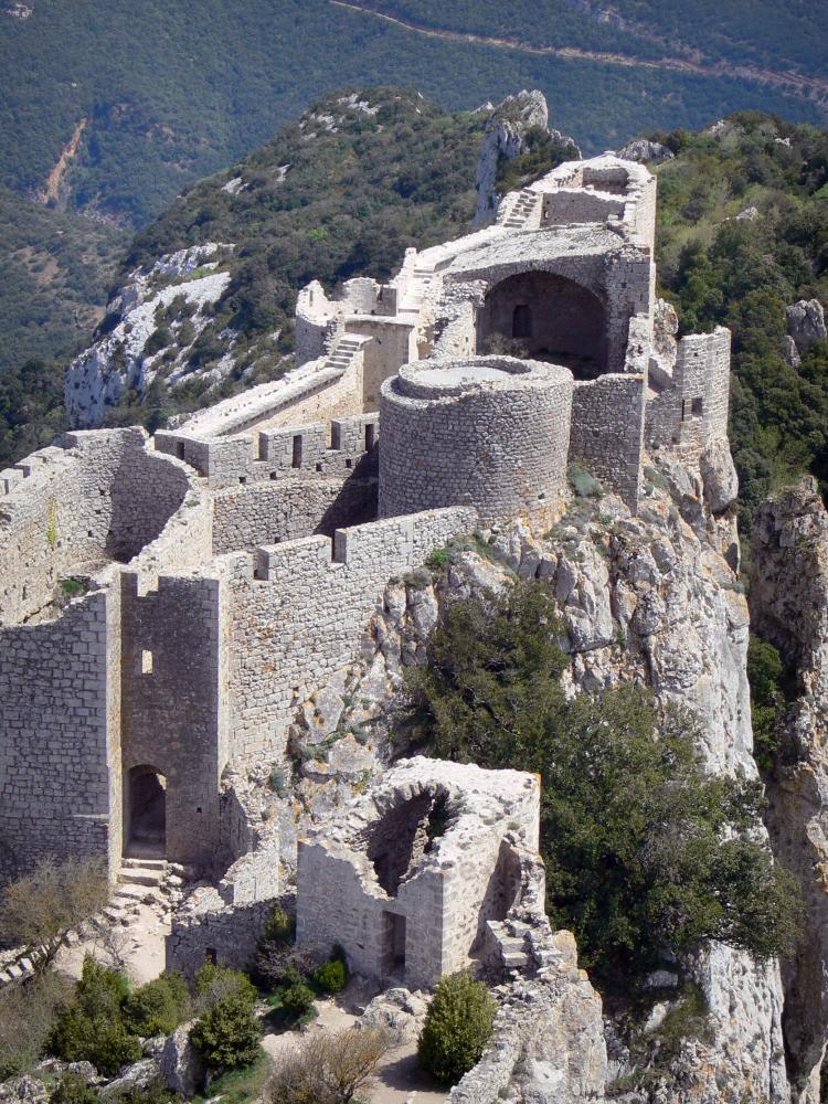 https://mdw-travel-data-us-east-1.s3.amazonaws.com/img/country/France/Peyrepertuse-Castle/img_02.jpg