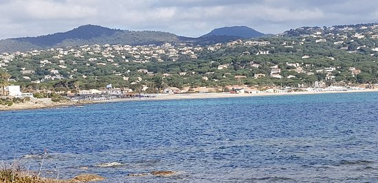 https://mdw-travel-data-us-east-1.s3.amazonaws.com/img/country/France/Plage-de-la-Nartelle/img_02.jpg