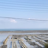 https://mdw-travel-data-us-east-1.s3.amazonaws.com/img/country/France/Port-de-la-Houle/img_03.jpg