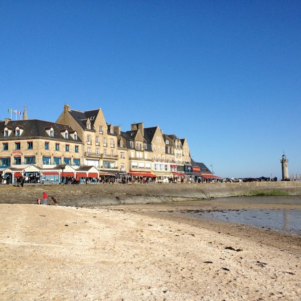 https://mdw-travel-data-us-east-1.s3.amazonaws.com/img/country/France/Port-de-la-Houle/img_05.jpg