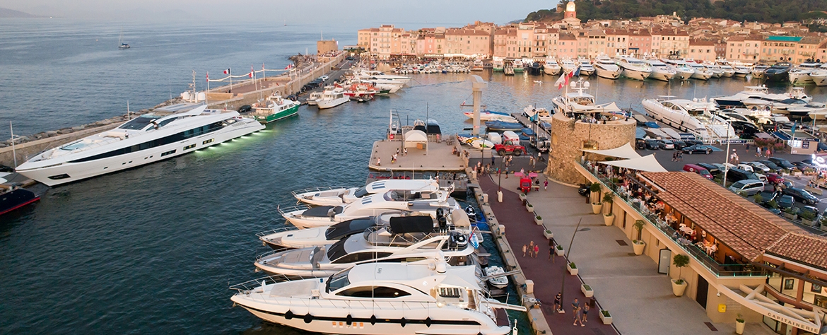 https://mdw-travel-data-us-east-1.s3.amazonaws.com/img/country/France/Port-of-Saint-Tropez/img_02.jpg