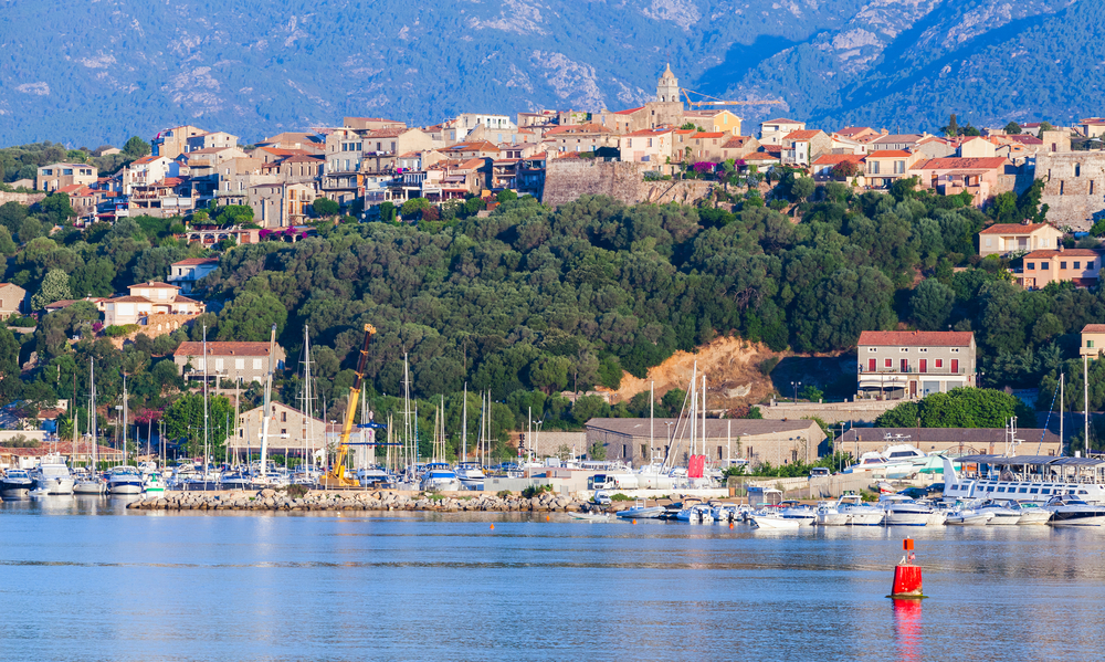 https://mdw-travel-data-us-east-1.s3.amazonaws.com/img/country/France/Porto-Vecchio/img_03.jpg