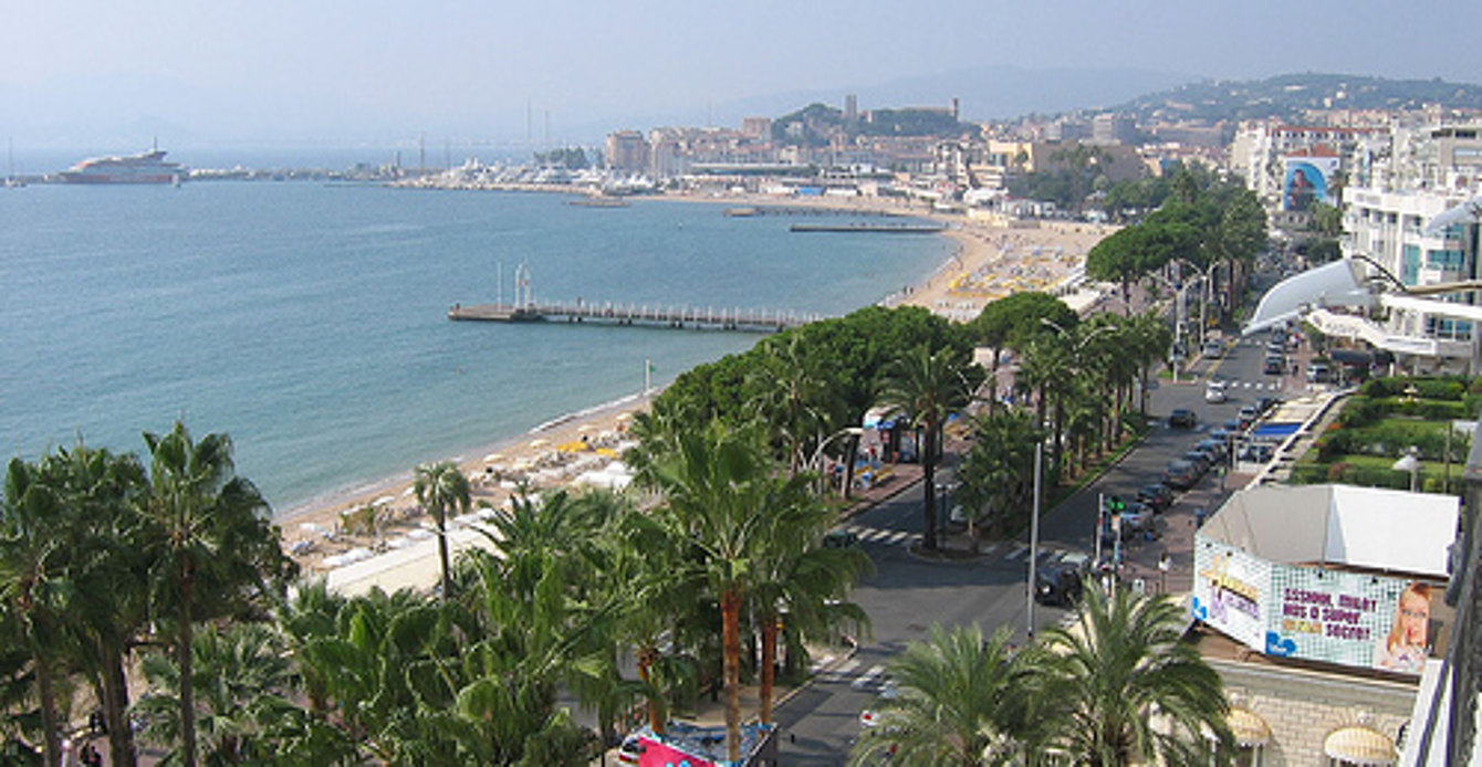https://mdw-travel-data-us-east-1.s3.amazonaws.com/img/country/France/Promenade-de-la-Croisette/img_01.jpg