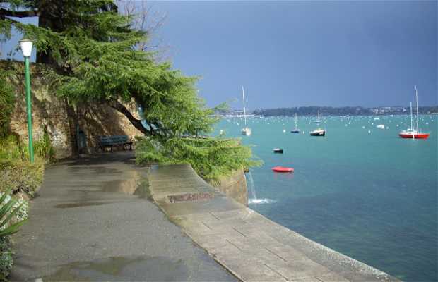 https://mdw-travel-data-us-east-1.s3.amazonaws.com/img/country/France/Promenade-du-Clair-de-Lune/img_02.jpg