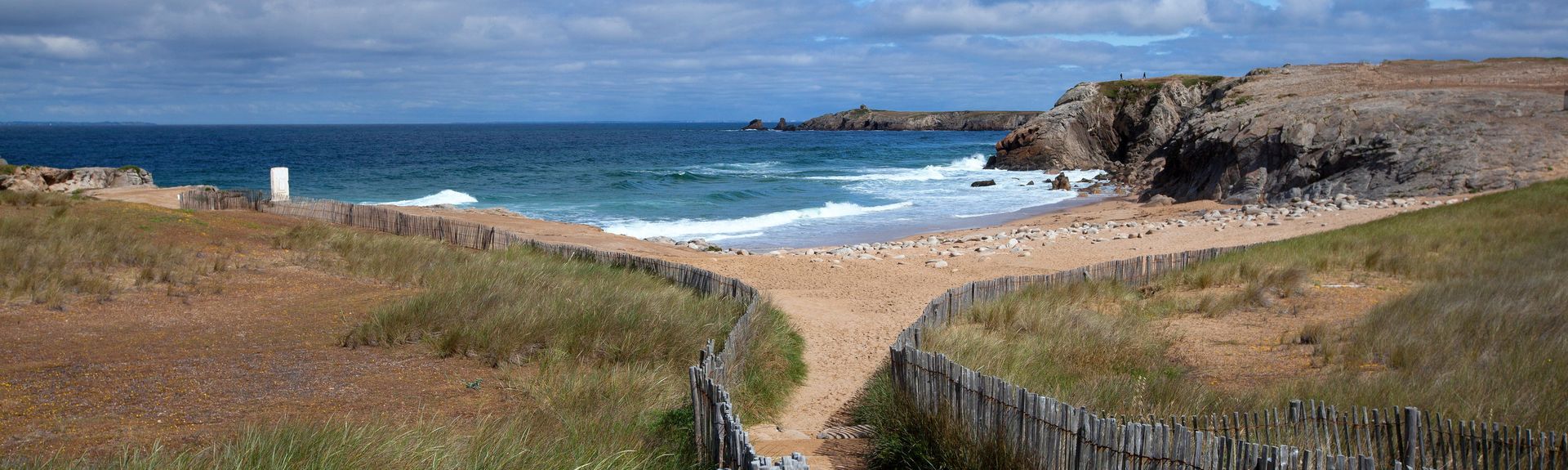 https://mdw-travel-data-us-east-1.s3.amazonaws.com/img/country/France/Quiberon/img_01.jpg