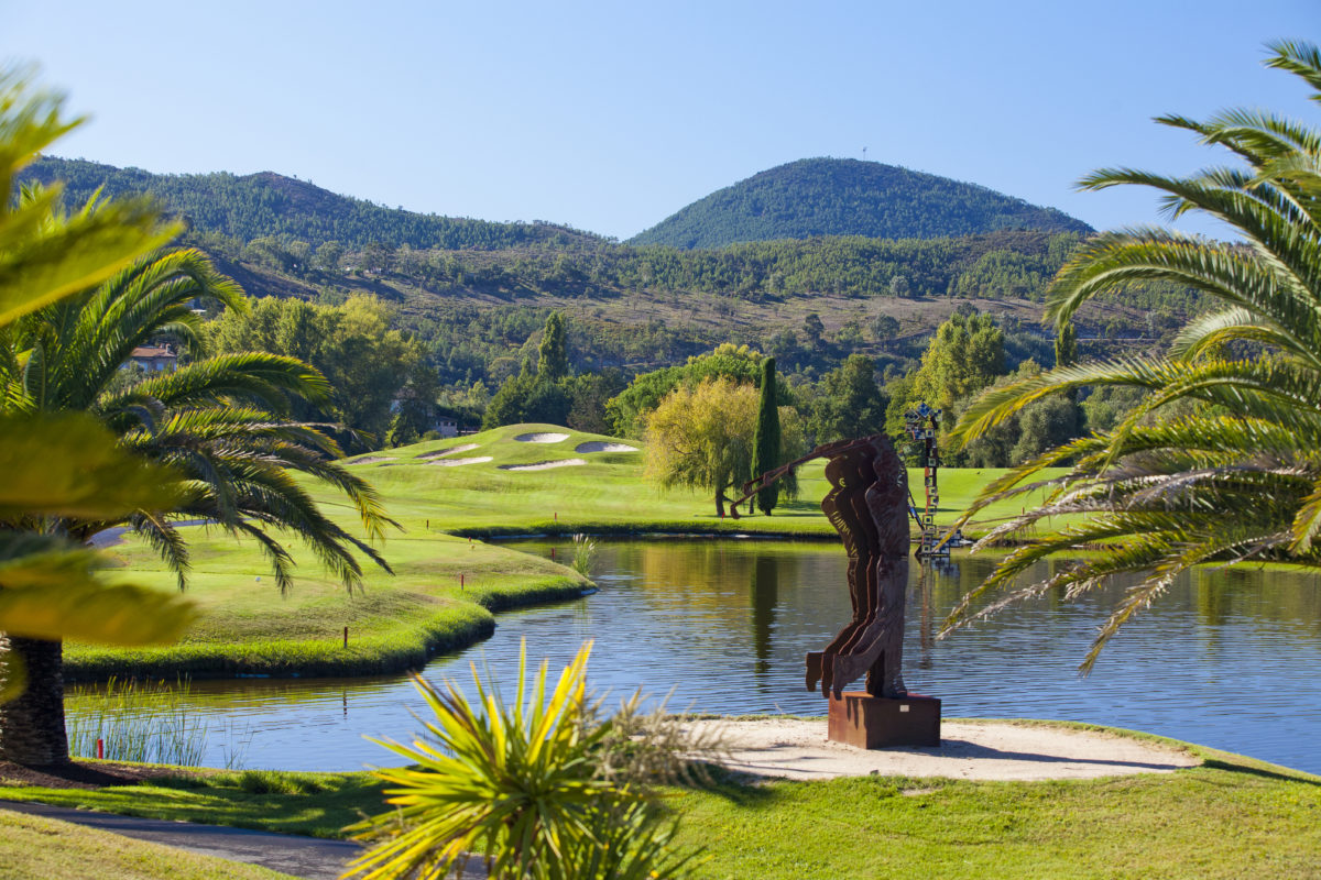 https://mdw-travel-data-us-east-1.s3.amazonaws.com/img/country/France/Riviera-Golf-de-Barbossi/img_01.jpg