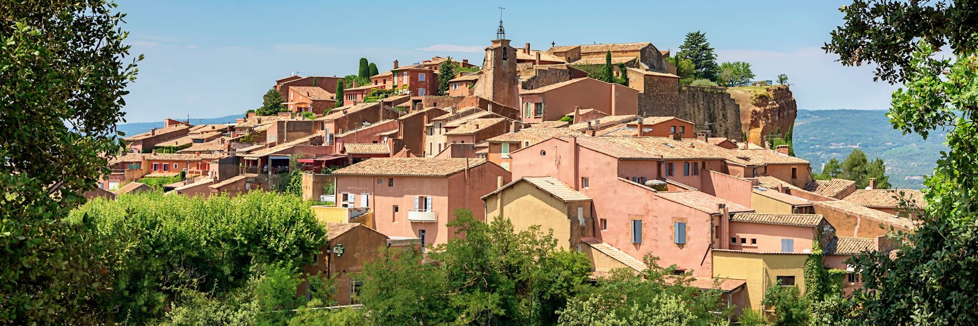 https://mdw-travel-data-us-east-1.s3.amazonaws.com/img/country/France/Roussillon/img_03.jpg