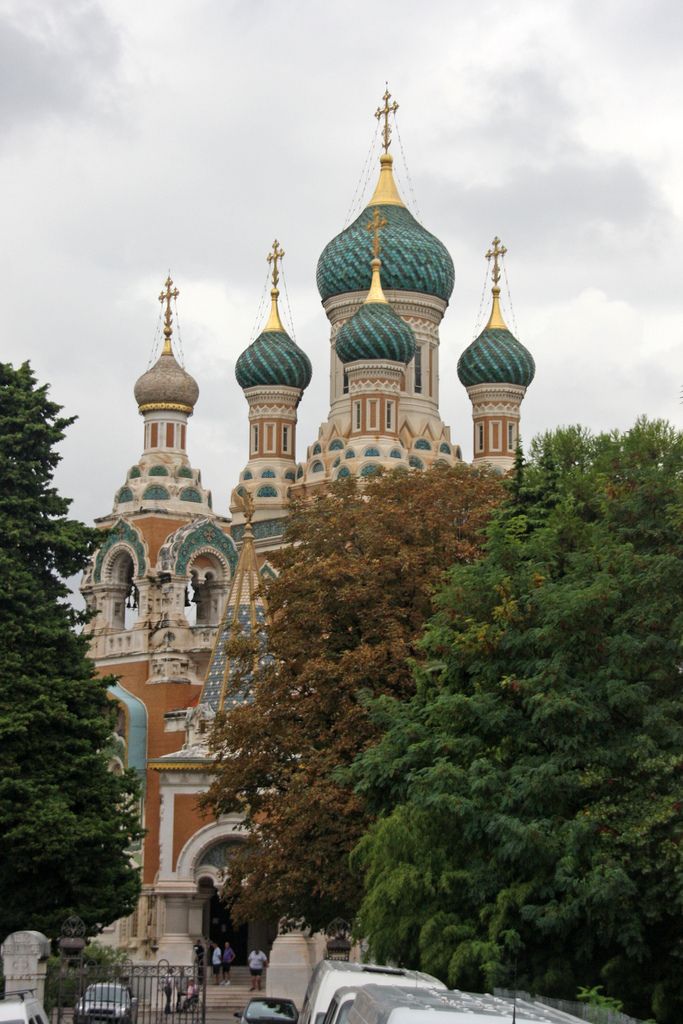 https://mdw-travel-data-us-east-1.s3.amazonaws.com/img/country/France/Russian-Orthodox-Cathedral/img_05.jpg