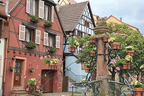 https://mdw-travel-data-us-east-1.s3.amazonaws.com/img/country/France/Saint-Hippolyte/img_01.jpg