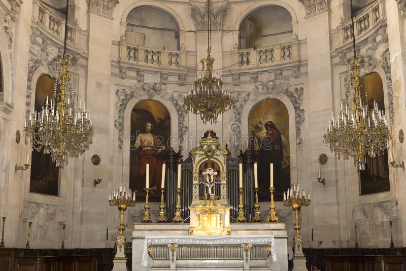 https://mdw-travel-data-us-east-1.s3.amazonaws.com/img/country/France/Saint-Louis-Church/img_03.jpg