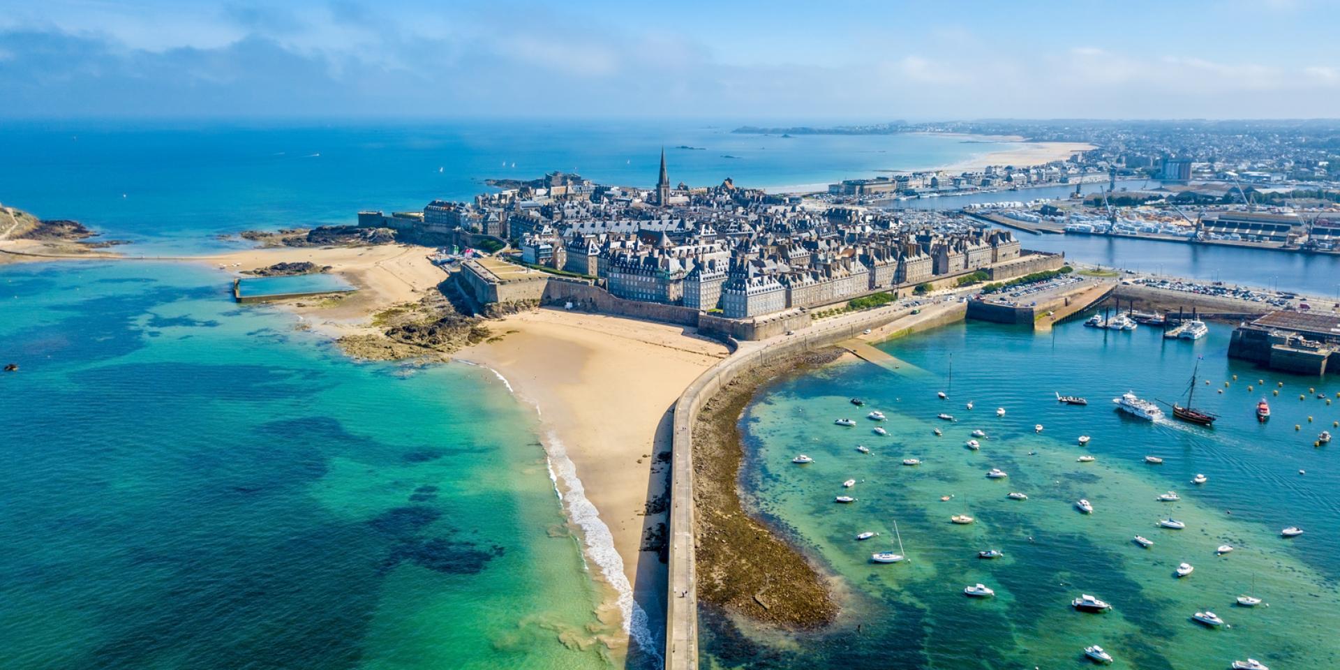 https://mdw-travel-data-us-east-1.s3.amazonaws.com/img/country/France/Saint-Malo-Ramparts/img_01.jpg